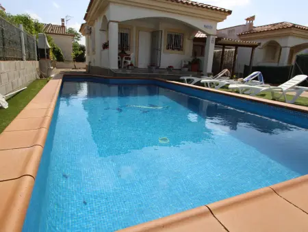 Maison proche mer avec piscine privée, clim en option, WiFi gratuit, animaux admis, plage pour chiens - Photo 7
