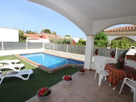 Maison proche mer avec piscine privée, clim en option, WiFi gratuit, animaux admis, plage pour chiens - Photo 10