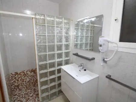 Maison proche mer avec piscine privée, clim en option, WiFi gratuit, animaux admis, plage pour chiens - Photo 26