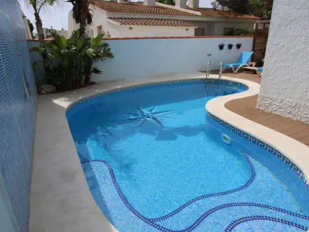 Maison près de la mer avec piscine privée, clim, wifi, animaux et plage pour chiens acceptés ! - Photo 11