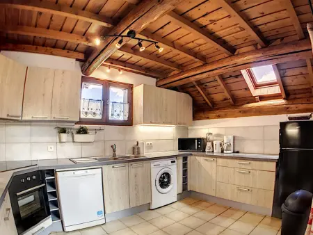Chalet spacieux tout confort avec billard, proche remontées - Photo 4