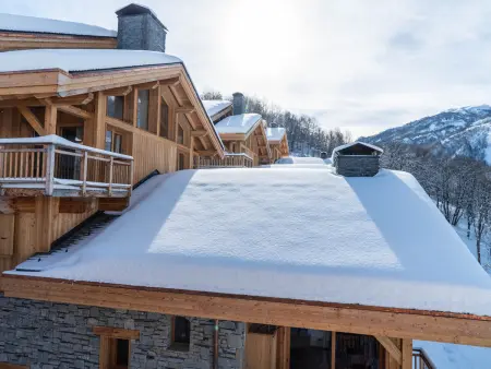 Chalet de luxe avec accès pistes, sauna et jacuzzi - Photo 18