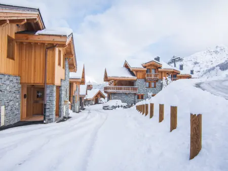 Chalet de luxe avec accès pistes, sauna et jacuzzi - Photo 21