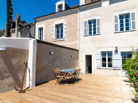 Maison Authentique sur 3 Niveaux avec Terrasse et Vue Loire - Photo 24
