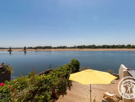 Maison Authentique sur 3 Niveaux avec Terrasse et Vue Loire - Photo 25