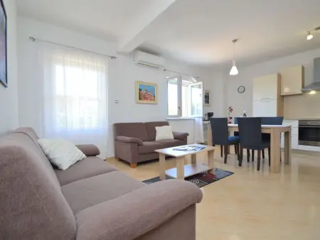 Katenas, Maison 5 personnes à Bilice - Photo 3
