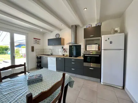 Maison spacieuse à Saint-Pierre d'Oléron, 3 chambres, jardin, proche centre - Photo 11
