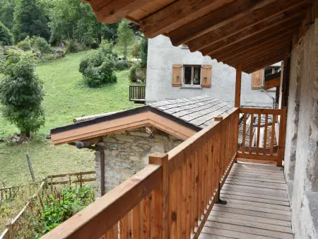 Charmante Maison de Village Rénovée - Près de Pralognan-La-Vanoise, 10 Pers, 3 Niveaux, Balcon Sud - Photo 6