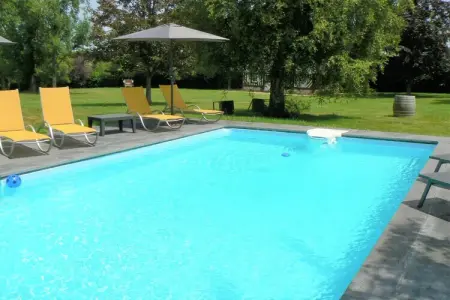 Property in Le Mesnil sur Blangy, Domaine en Normandie avec Piscine & Tennis - Photo 2