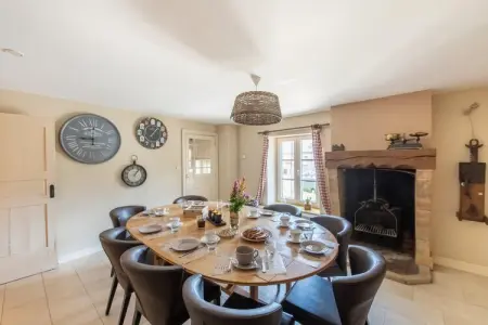 L'Affouage, Maison de vacances cozy à Vresse-sur-Semois dans un quartier charmant - Photo 10