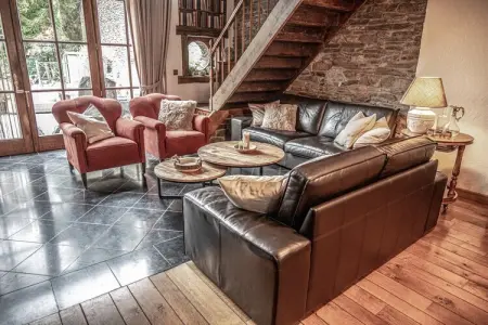 A l'aise, Maison de vacances spacieuse à Vresse-sur-Semois avec terrasse - Photo 9