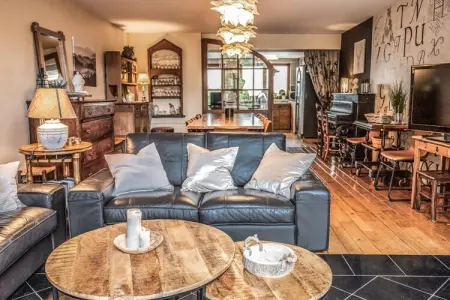 A l'aise, Maison de vacances spacieuse à Vresse-sur-Semois avec terrasse - Photo 12