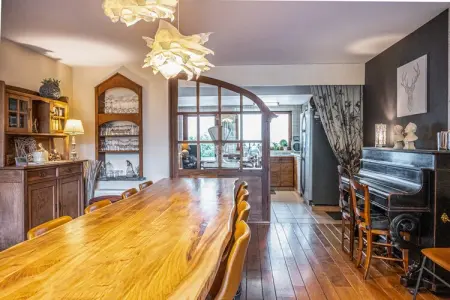 A l'aise, Maison de vacances spacieuse à Vresse-sur-Semois avec terrasse - Photo 14