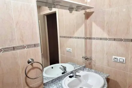 Natura World Duplex con patio privado 1d y 1b, Duplex dans le quartier Urb Naturista près de la plage - Photo 29