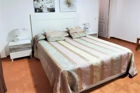 Natura World Duplex con patio privado 1d y 2b, Duplex dans le quartier Urb Naturista près de la plage et de la piscine - Photo 1
