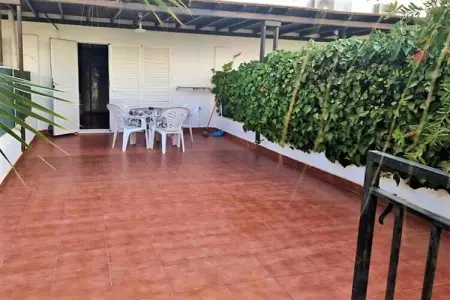 Natura World Duplex con patio privado 1d y 2b, Duplex dans le quartier Urb Naturista près de la plage et de la piscine - Photo 2