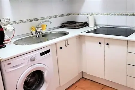 Natura World Duplex con patio privado 1d y 2b, Duplex dans le quartier Urb Naturista près de la plage et de la piscine - Photo 17