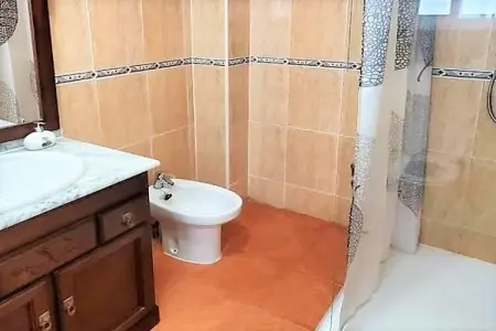 Natura World Duplex con patio privado 1d y 2b, Duplex dans le quartier Urb Naturista près de la plage et de la piscine - Photo 23