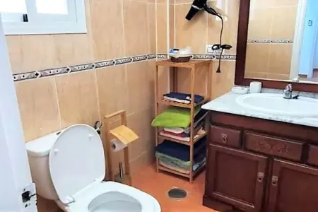 Natura World Duplex con patio privado 1d y 2b, Duplex dans le quartier Urb Naturista près de la plage et de la piscine - Photo 24