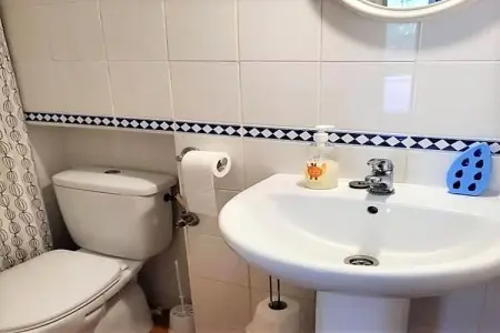 Natura World Duplex con patio privado 1d y 2b, Duplex dans le quartier Urb Naturista près de la plage et de la piscine - Photo 27