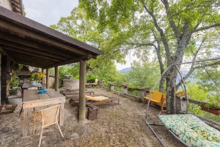 Casa Marchi, Maison à Vergato avec Cabane & Barbecue - Photo 3