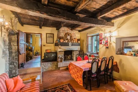 Casa Marchi, Maison à Vergato avec Cabane & Barbecue - Photo 17