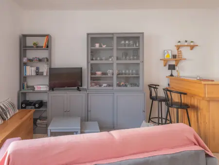 Maison Centre-Ville aux Sables-d’Olonne, Proche Gare et Plage, Idéale pour 4 Personnes - Photo 2