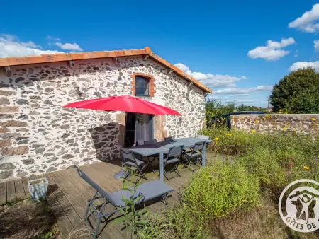 Gîte Moderne et Confortable Proche Cholet, Nantes et Puy du Fou, avec Terrasse et Près d'un Étang - Photo 15