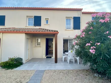 Maison Familiale 3 Chambres avec Jardin, Piscine Commune, à 150m de la Mer - Bretignolles-sur-Mer - Photo 11
