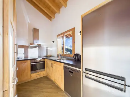 Chalet moderne, jacuzzi, sauna, 12 pers, proche pistes - Photo 8