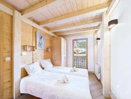Chalet moderne, jacuzzi, sauna, 12 pers, proche pistes - Photo 9