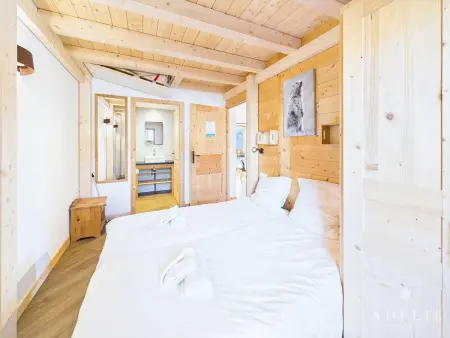 Chalet moderne, jacuzzi, sauna, 12 pers, proche pistes - Photo 10