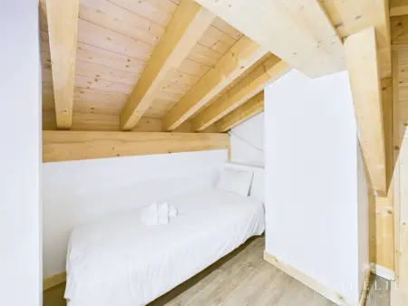 Chalet moderne, jacuzzi, sauna, 12 pers, proche pistes - Photo 14