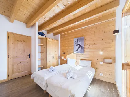 Chalet moderne, jacuzzi, sauna, 12 pers, proche pistes - Photo 17