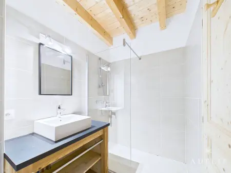 Chalet moderne, jacuzzi, sauna, 12 pers, proche pistes - Photo 21