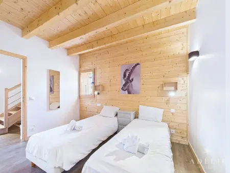 Chalet moderne, jacuzzi, sauna, 12 pers, proche pistes - Photo 23