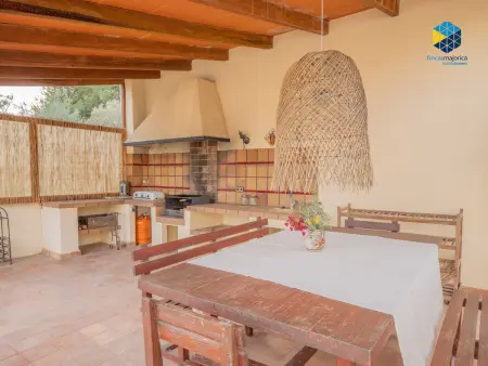 Location de Vacances à Llucmajor : Maison Rustique avec Jardin, Piscine et Aires de Jeux - Photo 15