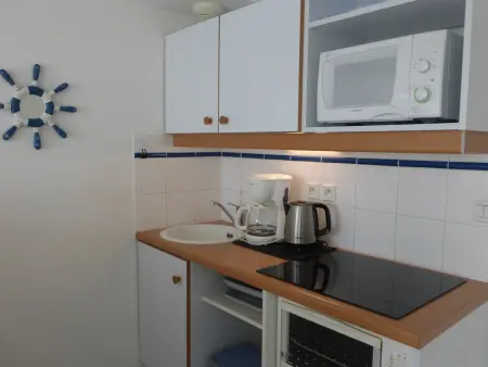 Maison à 100m de la plage avec piscine, 4 couchages, parking privé, terrasse et barbecue - Photo 6
