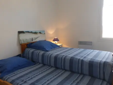 Maison à 100m de la plage avec piscine, 4 couchages, parking privé, terrasse et barbecue - Photo 11