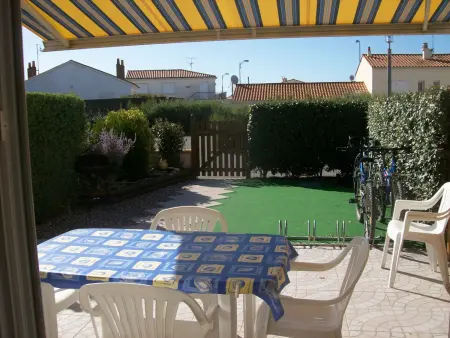 Maison à 100m de la plage avec piscine, 4 couchages, parking privé, terrasse et barbecue - Photo 18