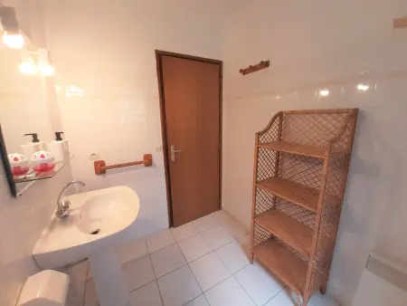 Maison familiale avec jardin, près de l'océan dans un quartier calme - Photo 23