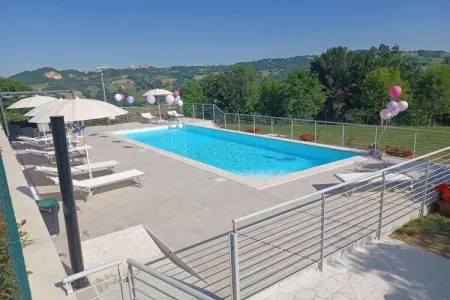 Le Margherite Country house, Majestueuse villa à Montefalcone Appennino avec piscine - Photo 1