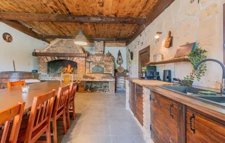4 Bedroom Gorgeous Home, Maison 10 personnes à Gornje Rastane - Photo 3