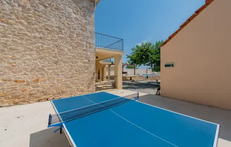 4 Bedroom Gorgeous Home, Maison 10 personnes à Gornje Rastane - Photo 7