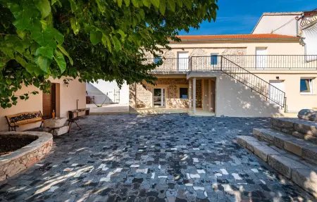 4 Bedroom Gorgeous Home, Maison 10 personnes à Gornje Rastane - Photo 19