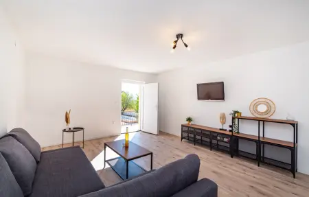 4 Bedroom Gorgeous Home, Maison 10 personnes à Gornje Rastane - Photo 26