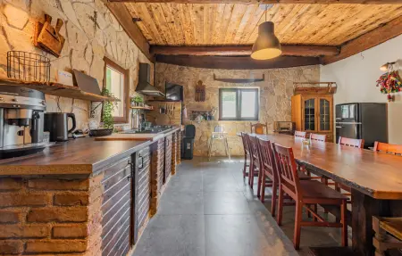4 Bedroom Gorgeous Home, Maison 10 personnes à Gornje Rastane - Photo 27