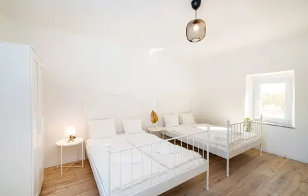4 Bedroom Gorgeous Home, Maison 10 personnes à Gornje Rastane - Photo 35