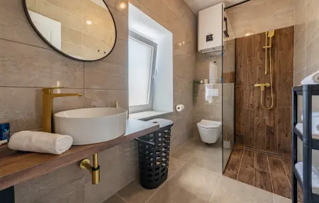 4 Bedroom Gorgeous Home, Maison 10 personnes à Gornje Rastane - Photo 36