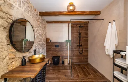 4 Bedroom Gorgeous Home, Maison 10 personnes à Gornje Rastane - Photo 39